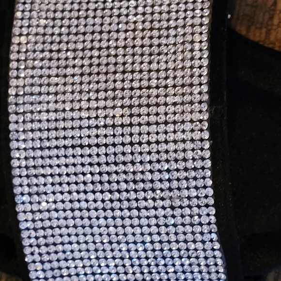 VICTORIAS SECRET RHINESTONE SLIPPER LG. NWOT - Picture 3 of 4